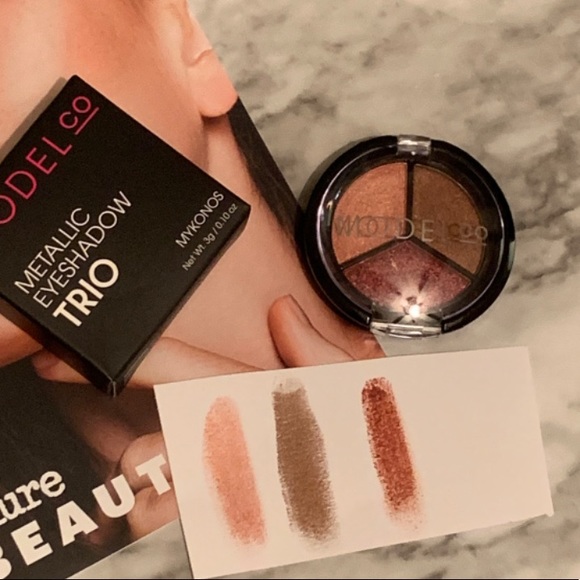 Model Co Bundle - Picture 16 of 16